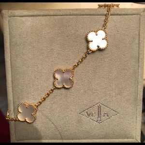 5 Motifs mother of pearl, gold plated bracelet